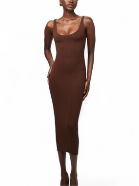 NWT Naked Wardrobe Chocolate Hourglass Sculpt Dress